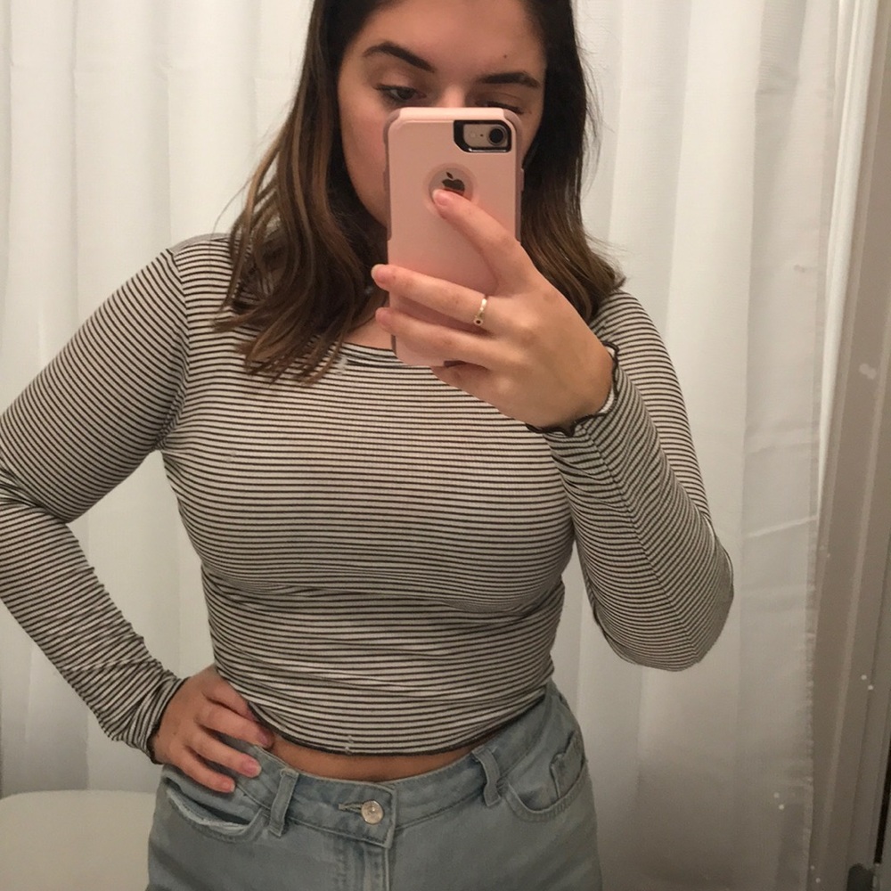 Striped long sleeve crop top